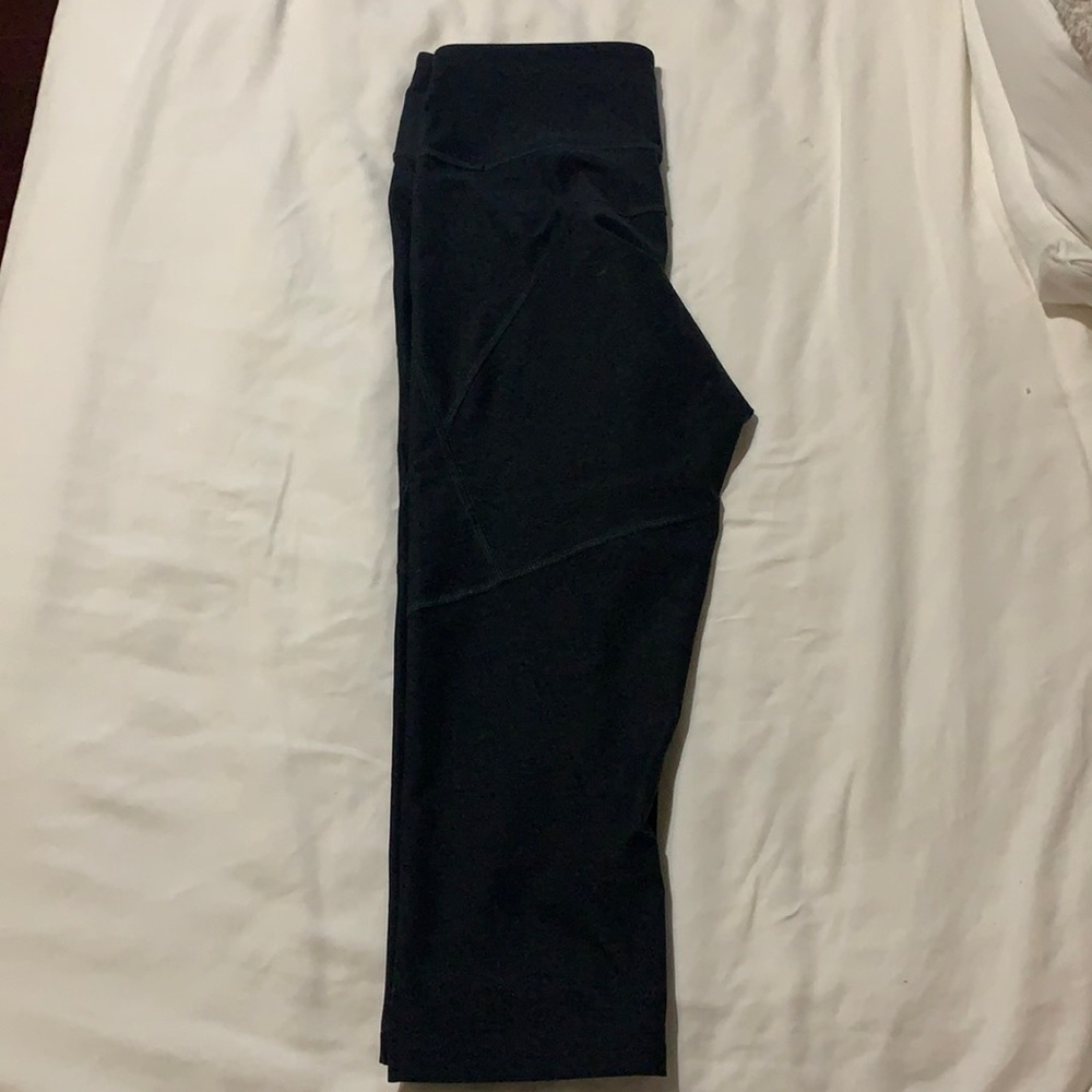 Outdoor Voices 3/4 length leggings
